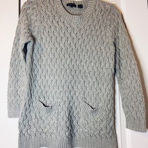 COPY - Like New Jeanne Pierre Gray Cable Knit Sweater